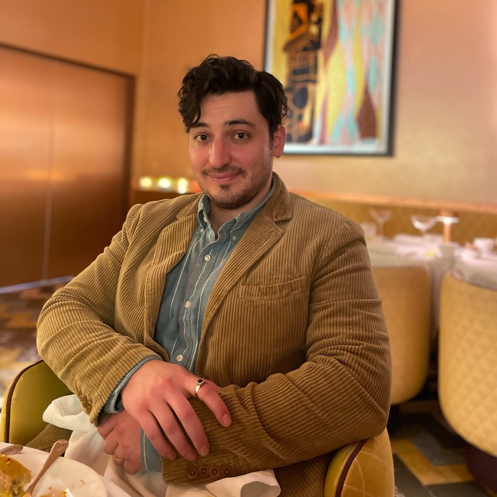 Meet your Posher, Adam